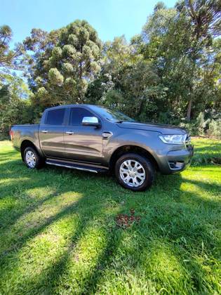 FORD RANGER 3.2 XLT 4X4 CD 20V DIESEL 4P AUTOMÁTICO FORD RANGER 3.2 XLT 4X4 CD 20V DIESEL 4P AUTOMÁTICO